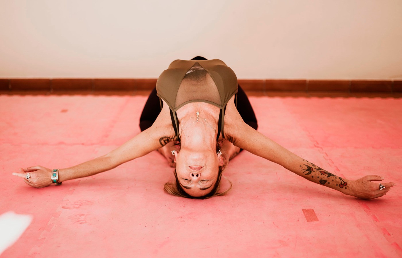 benefici dello yoga sul miglioramento del sonno
